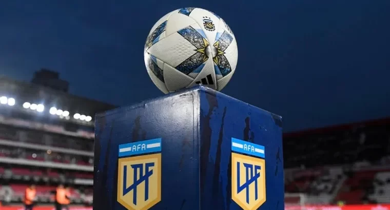La Liga Profesional postergó el partido de Boca con Barracas tras el fallecimiento de Miguel Ángel Russo La Liga Profesional postergó el partido de Boca con Barracas tras el fallecimiento de Miguel Ángel Russo