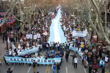 Docentes universitarios realizan otro paro nacional para exigir la aplicación de la ley de financiamiento