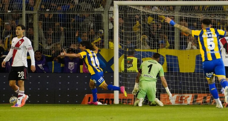 Central le ganó a River por 2-1 en Arroyito Central le ganó a River por 2-1 en Arroyito