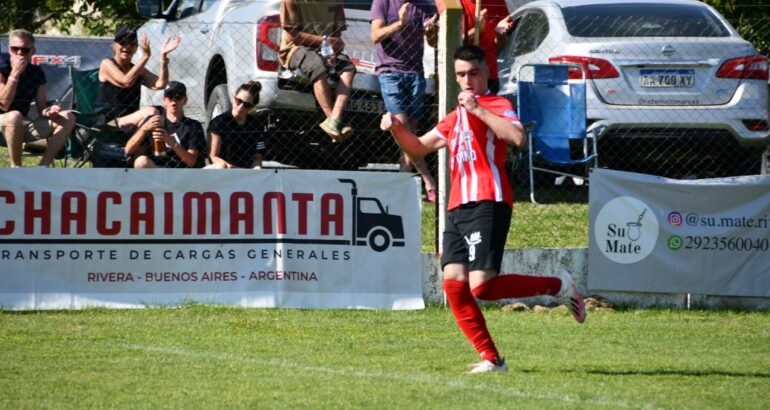 Deportivo Rivera venció al líder Automoto y se prende en la pelea por la clasificación Deportivo Rivera venció al líder Automoto y se prende en la pelea por la clasificación