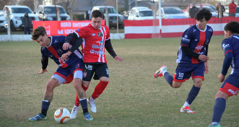 Deportivo Rivera recibe al líder Automoto en un duelo clave por la clasificación Deportivo Rivera recibe al líder Automoto en un duelo clave por la clasificación