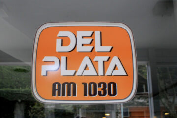 Quebró Radio del Plata, una de las emisoras más importantes e históricas de Argentina Quebró Radio del Plata, una de las emisoras más importantes e históricas de Argentina