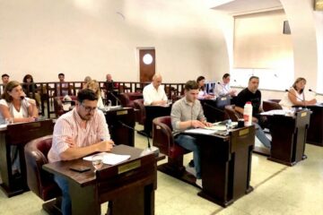 El Concejo Deliberante pide al PAMI agilizar la habilitación de prestaciones en el Hospital San Martín de Carhué El Concejo Deliberante pide al PAMI agilizar la habilitación de prestaciones en el Hospital San Martín de Carhué