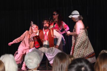 Risas y aplausos en la Usina del Arte: estreno de “Almas en pena” y regreso de “El Renegau” Risas y aplausos en la Usina del Arte: estreno de “Almas en pena” y regreso de “El Renegau”