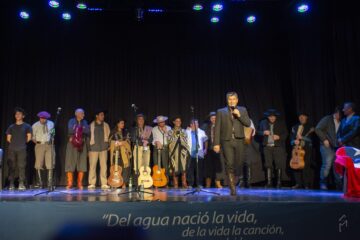 Antú Machado se destacó en la competencia nacional “De Punta y Hacha” y volvió a poner al distrito en lo más alto del repentismo