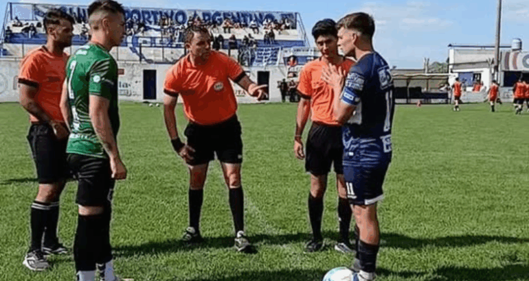 Independiente de Rivera cayó en Pigüé y quedó último, sin chances en el Clausura Independiente de Rivera cayó en Pigüé y quedó último, sin chances en el Clausura