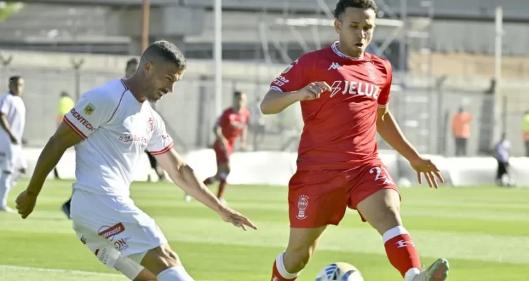Con un polémico arbitraje, Barracas igualó ante Huracán por el Clausura