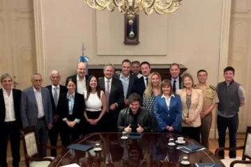 Milei levantó las restricciones y los ministros podrán vacacionar donde quieran