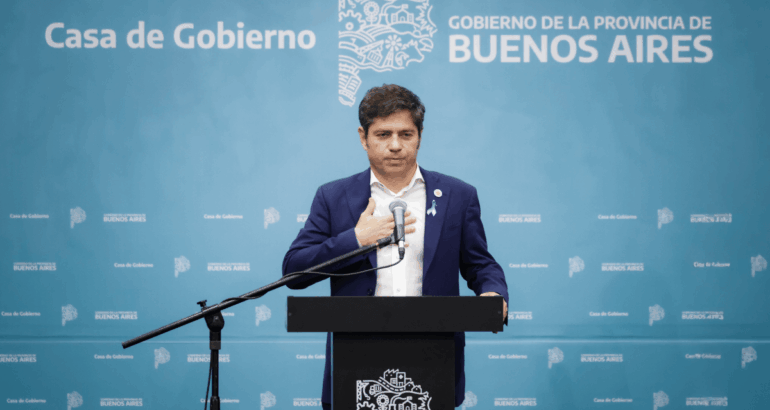 Kicillof volvió a cruzar a Milei: “Las familias se endeudan para comprar remedios y pagar el alquiler” Kicillof volvió a cruzar a Milei: “Las familias se endeudan para comprar remedios y pagar el alquiler”