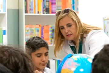 En 21 de las 24 provincias de Argentina, el salario docente es más bajo que hace 10 años En 21 de las 24 provincias de Argentina, el salario docente es más bajo que hace 10 años