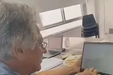 A los 75 años el “Pato” Fillol retomó la secundaria y se sacó un 10 A los 75 años el “Pato” Fillol retomó la secundaria y se sacó un 10