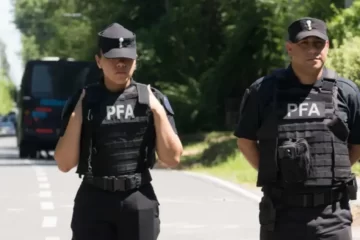 Polémica decisión de la Cámara Federal: le sacó a Rafecas la causa que investiga la presunta mansión de «Chiqui» Tapia Polémica decisión de la Cámara Federal: le sacó a Rafecas la causa que investiga la presunta mansión de «Chiqui» Tapia