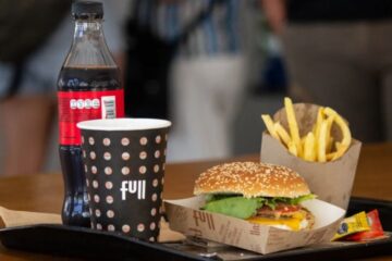 YPF incorporará hamburguesas McDonald’s y productos de Farmacity en sus estaciones de servicio