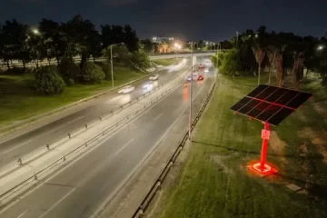 San Juan inauguró la primera autopista solar del país: tiene un sistema alimentado con energía fotovoltaica San Juan inauguró la primera autopista solar del país: tiene un sistema alimentado con energía fotovoltaica