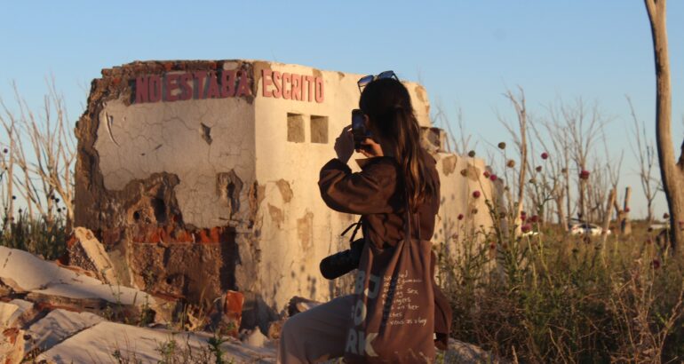 Una nueva edición de Residencia Epecuén volvió a dejar su huella en el paisaje del lago Una nueva edición de Residencia Epecuén volvió a dejar su huella en el paisaje del lago