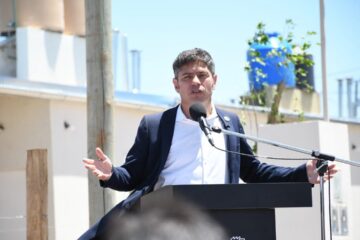Kicillof dijo que nunca hubo tanta obra de Provincia en Bahía y criticó el voto libertario Kicillof dijo que nunca hubo tanta obra de Provincia en Bahía y criticó el voto libertario