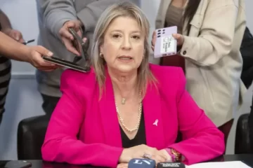 Monteoliva amenazó con endurecer controles en marchas: revisión de mochilas y banderas, bajo estudio Monteoliva amenazó con endurecer controles en marchas: revisión de mochilas y banderas, bajo estudio