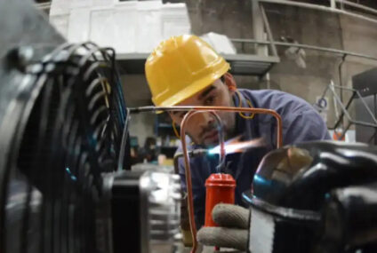 Argentina tuvo el segundo peor desempeño industrial del mundo entre 56 países Argentina tuvo el segundo peor desempeño industrial del mundo entre 56 países