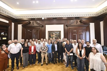 Pese al reclamo, las negociaciones por salarios de la Provincia pasan a enero Pese al reclamo, las negociaciones por salarios de la Provincia pasan a enero