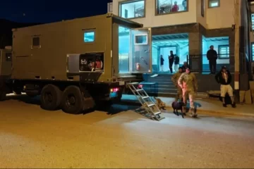 El Ejército y las Fuerzas Armadas despliegan apoyo humanitario en Comodoro Rivadavia El Ejército y las Fuerzas Armadas despliegan apoyo humanitario en Comodoro Rivadavia