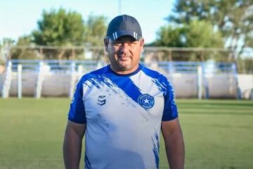 Tomás López dejó de ser el técnico de Racing de Carhué