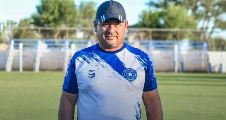 Tomás López dejó de ser el técnico de Racing de Carhué Tomás López dejó de ser el técnico de Racing de Carhué