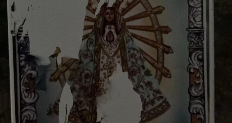 Vandalismo e intolerancia en Villa Maza: Dañan otra vez una imagen religiosa en un espacio público Vandalismo e intolerancia en Villa Maza: Dañan otra vez una imagen religiosa en un espacio público