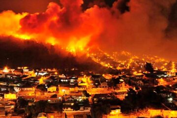 18 muertos y más de 50 mil evacuados por los incendios forestales en Chile