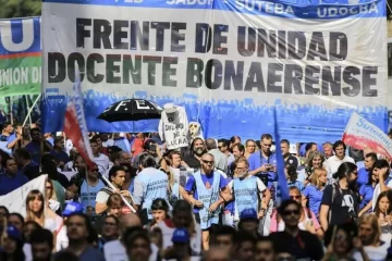 Docentes bonaerenses reclaman la reapertura «urgente» de las paritarias