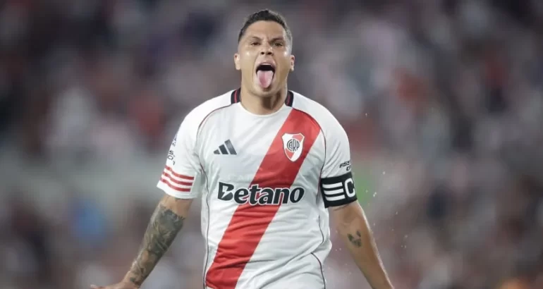 Con un dos goles de Juanfer Quntero, River venció Gimnasia Con un dos goles de Juanfer Quntero, River venció Gimnasia