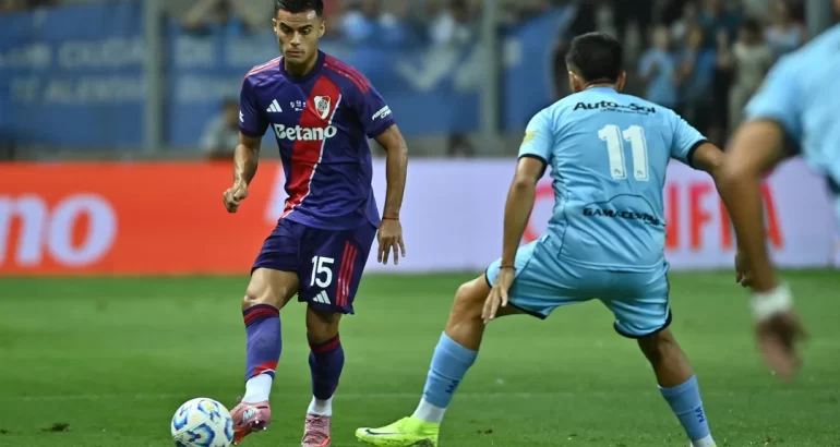 River penó ante Ciudad Bolívar y ganó con un penal agónico River penó ante Ciudad Bolívar y ganó con un penal agónico