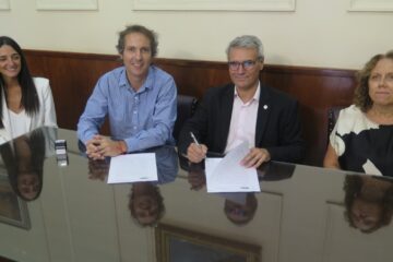 Adolfo Alsina firmó un convenio con la UNS para fortalecer el acceso a la educación superior