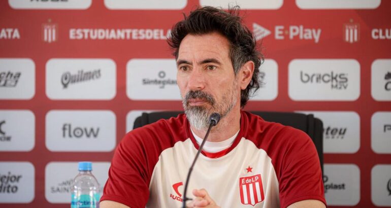 Eduardo Domínguez deja Estudiantes de La Plata y se va a Atlético Mineiro Eduardo Domínguez deja Estudiantes de La Plata y se va a Atlético Mineiro