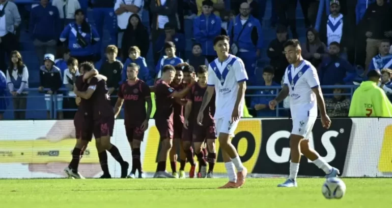 Lanús dio el golpe en Liniers, venció a Vélez y le quitó el invicto Lanús dio el golpe en Liniers, venció a Vélez y le quitó el invicto