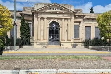 Investigan un hecho de vandalismo en la Escuela Nº1 de Carhué