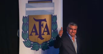 La AFA denunció un hackeo: desde una cuenta institucional salieron emails cuestionando el arbitraje ante Egipto La AFA denunció un hackeo: desde una cuenta institucional salieron emails cuestionando el arbitraje ante Egipto