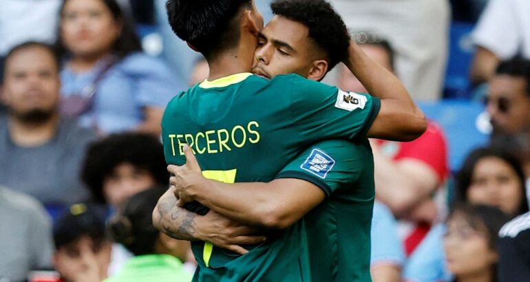 Bolivia le ganó a Surinam por el Repechaje y enfrentará a Irak por un lugar en el Mundial Bolivia le ganó a Surinam por el Repechaje y enfrentará a Irak por un lugar en el Mundial