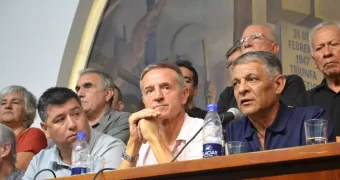 La CGT cruzó a Milei por sus cuestionamientos a los datos de la actividad económica La CGT cruzó a Milei por sus cuestionamientos a los datos de la actividad económica