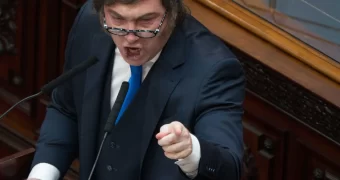 Milei dijo que enfrentó un “intento de Golpe de Estado” con “los medios, políticos y empresarios como cómplices” Milei dijo que enfrentó un “intento de Golpe de Estado” con “los medios, políticos y empresarios como cómplices”