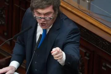 Milei: «Vinimos a arreglar las cagadas que hizo el imbécil de Kicillof»