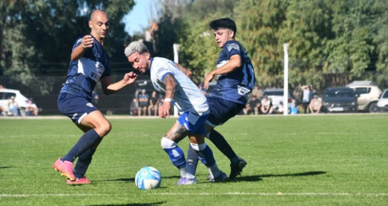 Racing ganó en Pigüé y alcanzó la cima de la Zona A; Peñarol y Blanco y Negro mandan en la Zona B junto a Puan FC Racing ganó en Pigüé y alcanzó la cima de la Zona A; Peñarol y Blanco y Negro mandan en la Zona B junto a Puan FC