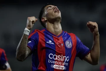 San Lorenzo goleó a Deportivo Rincón y avanzó en la Copa Argentina