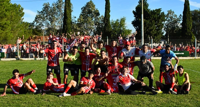 Deportivo Rivera ganó el clásico y estiró su paternidad en la Liga Regional ante Independiente Deportivo Rivera ganó el clásico y estiró su paternidad en la Liga Regional ante Independiente