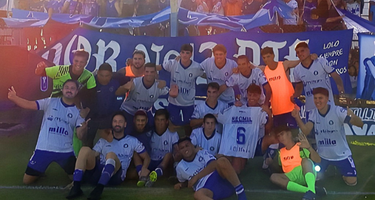 Racing aplastó a San Martín con una goleada histórica y manda en la Zona A con puntaje ideal Racing aplastó a San Martín con una goleada histórica y manda en la Zona A con puntaje ideal