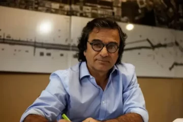 Renunció Carlos Frugoni, el funcionario que omitió declarar 7 propiedades en Miami