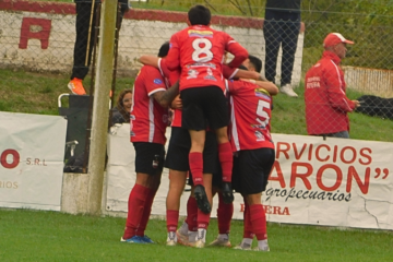 Deportivo le quitó el invicto a Tiro de Puan en un partidazo lleno de goles