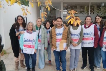 SUTEBA Adolfo Alsina se movilizó en defensa del IPS y presentaron un petitorio en ANSES Carhué