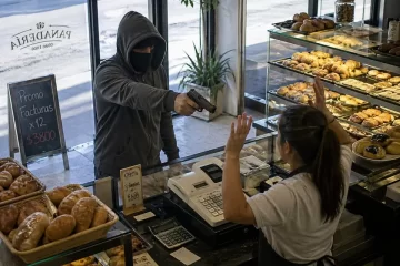 Violento asalto en una panadería de Mar del Plata: “La plata o te pego un tiro”