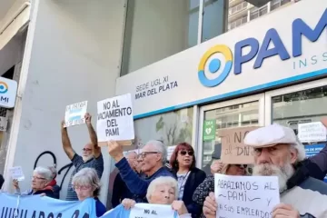 PAMI: médicos y afiliados se manifestaron contra el ajuste del Gobierno