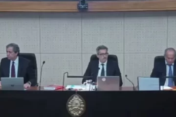 Cuadernos: apareció el primer empresario que dejó asentado por escribano «coacción» para no ser detenido